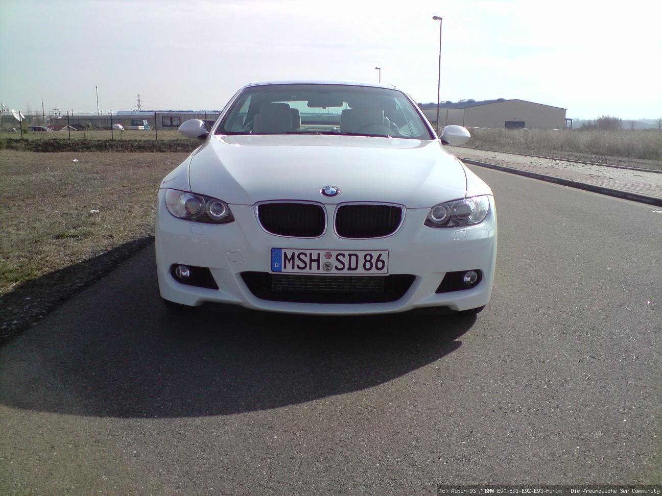 Nummernschildträger vorne (?) - E90 E91 E92 E93 - Karosserie, Blech- &  Anbauteile - BMW E90 E91 E92 E93 Forum